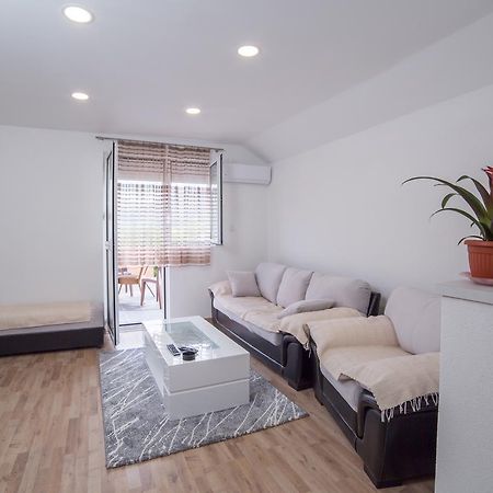 Apartment Milena Virpazar Εξωτερικό φωτογραφία