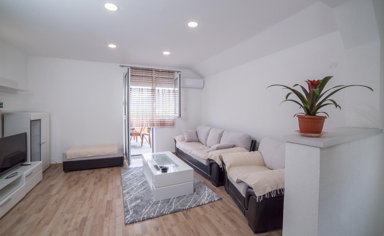 Apartment Milena Virpazar Εξωτερικό φωτογραφία